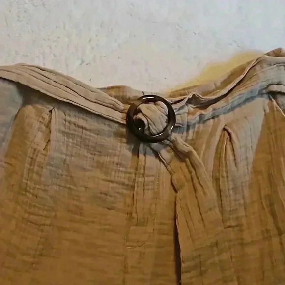 New Directions Shorts - Picture 2 of 6